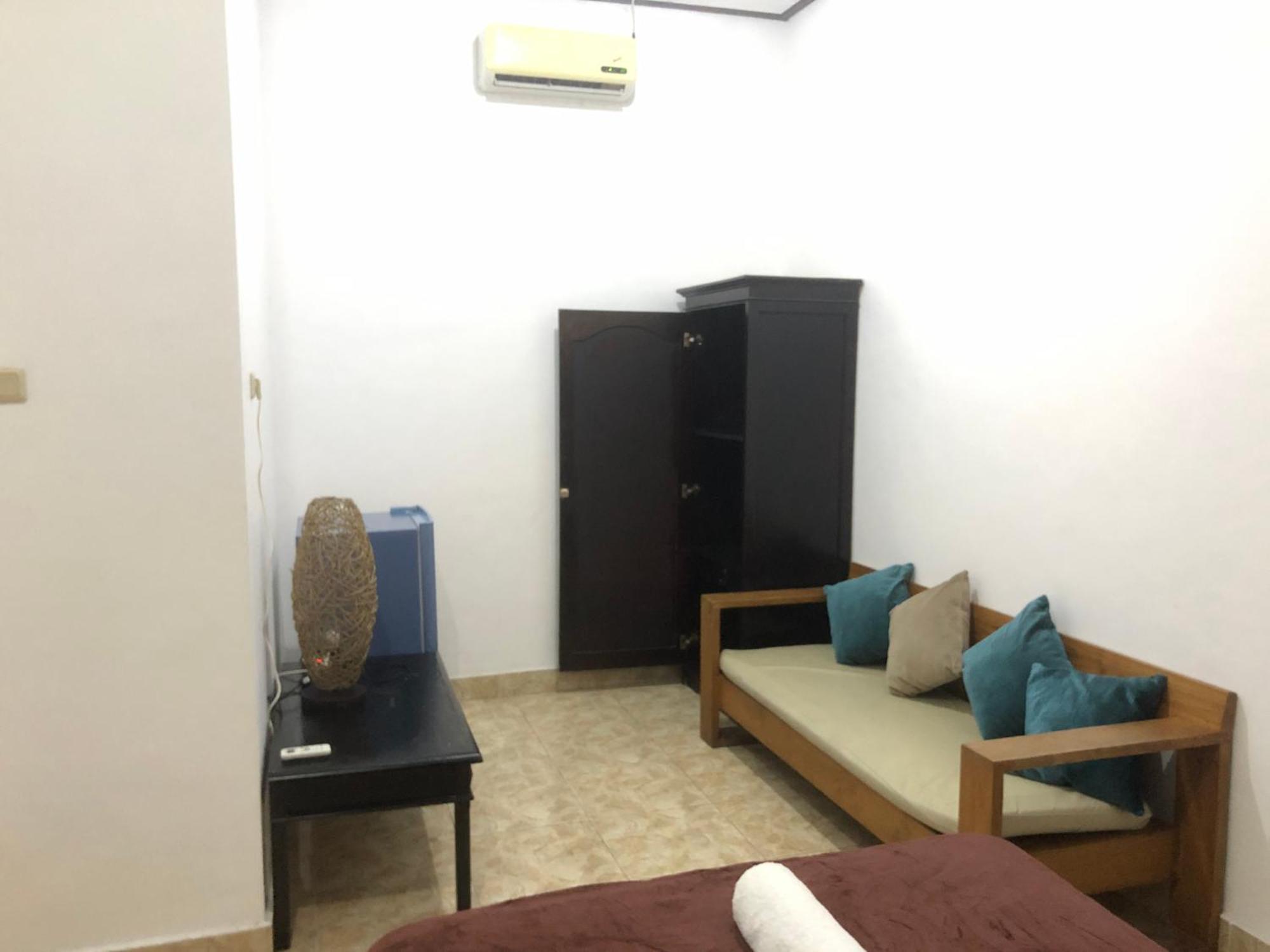 Legian Pili Pili Homestay 6 מראה חיצוני תמונה